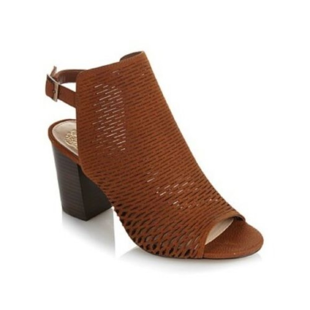 New VINCE CAMUTO Walnut Perforated Leather Sandals